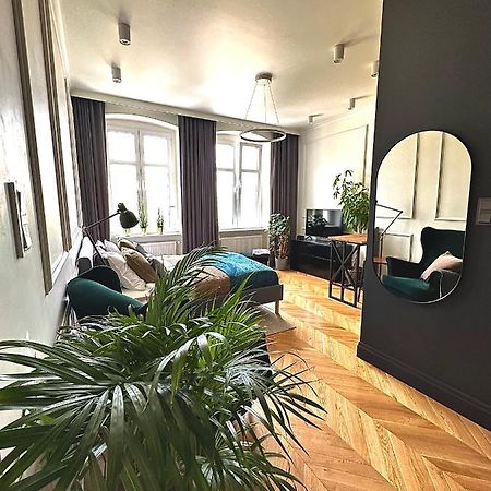 Apartament Grafitowy Lägenhet Poznań Exteriör bild