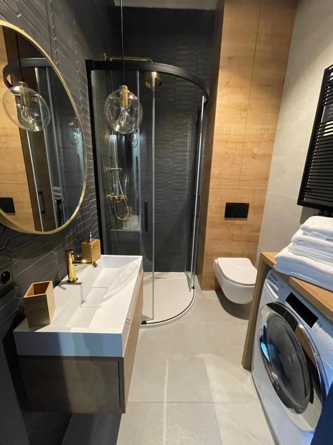 Apartament Grafitowy Lägenhet Poznań Exteriör bild