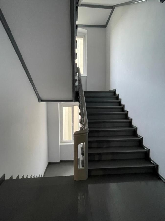 Apartament Grafitowy Lägenhet Poznań Exteriör bild