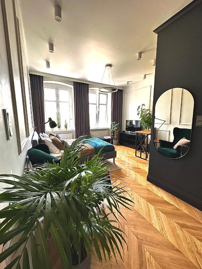 Apartament Grafitowy Lägenhet Poznań Exteriör bild